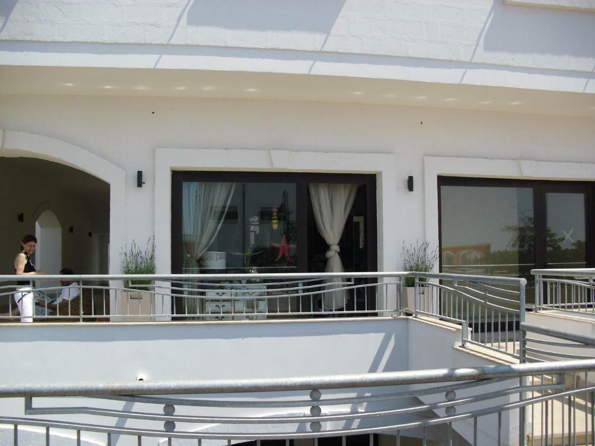Villa In Villaggio Porto Cesareo Exterior foto